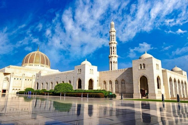 Muscat: 10hrs City Tour & Muttrah Souq Visit