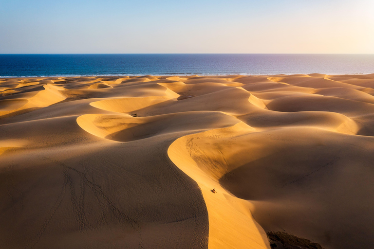 Las Palmas or Maspalomas: Contrasts tour of Gran Canaria From Maspalomas - with Mundo Platano tickets - English