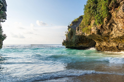 Bali: Excursão de 1 dia com tudo incluído a UluwatuTour em pequenos grupos