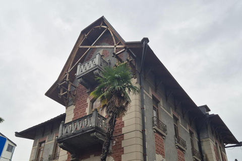 Batumi: Architectural Tour & tasting Adjarian Khachapuri