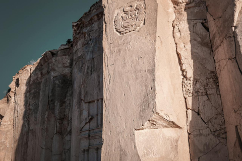 Arequipa: Sillar Route and Sunset City Tour with Guide