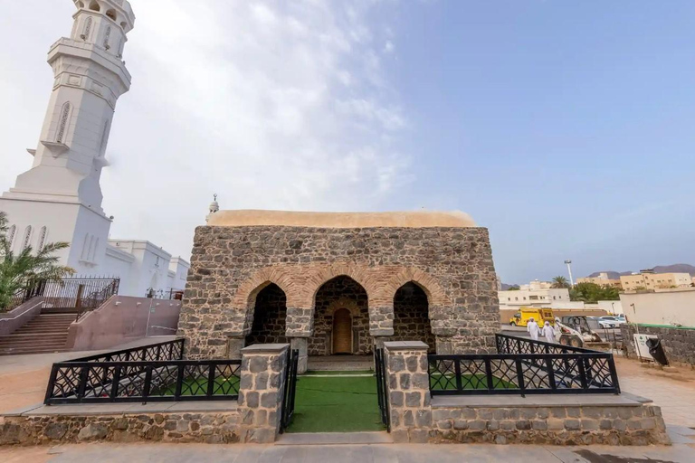 Jeddah: Makkah and Madinah Private Tour and Transfer