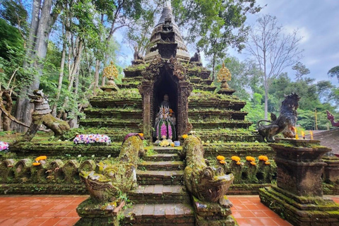 Chiang Mai: Doi Suthep Sunset & Hidden Temple with Guide