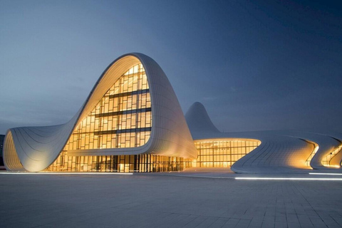 巴库：导游带你体验夜间活动