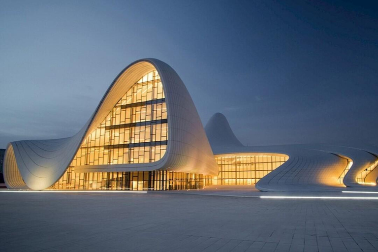 巴库：导游带你体验夜间活动