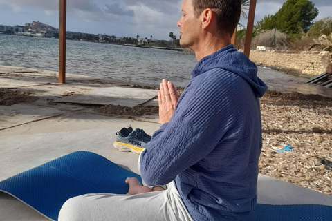 YOGA &amp; MEDITATIE OP HET STRAND OF IN HET BOS