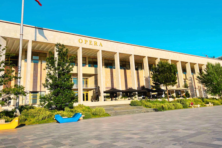 地拉那：本地导游带你快速徒步导览主要景点