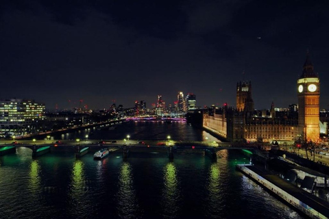 夜幕下的伦敦：灯火辉煌的大河官方游船之旅