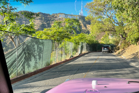 Los Angeles: Passeio pelo letreiro de Hollywood em um jipe rosa abertoLos Angeles: Tour particular pelo letreiro de Hollywood em um jipe Open Pink