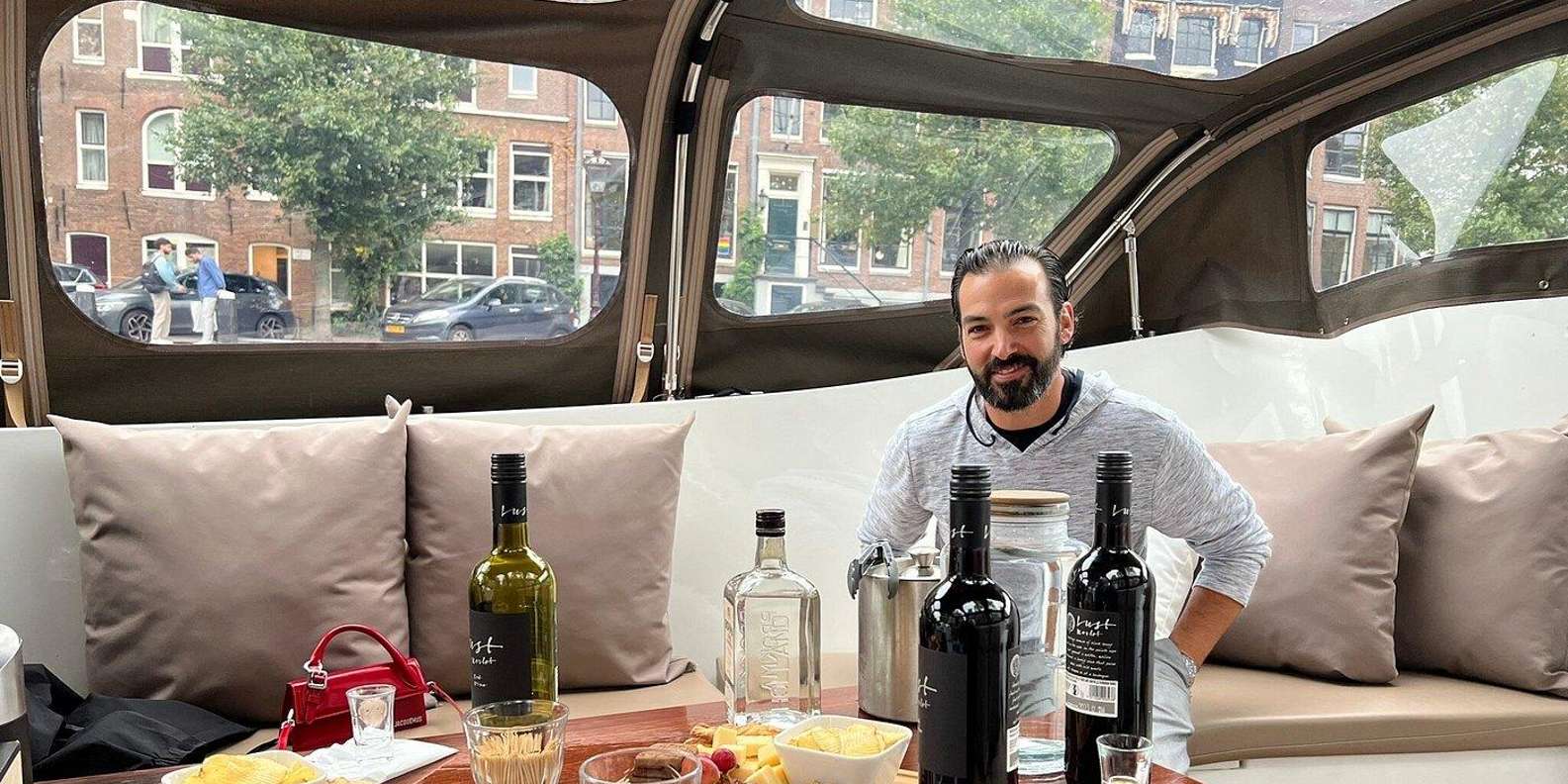 Amsterdam canal cruise — photo 13