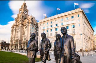 Manchester: Privatcharter & chauffierte Tour nach Liverpool