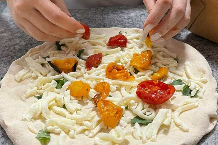 Milan Neapolitan Pizza Master Class with final tasting, drinks included Milan Neapolitan Pizza Master Class with Final Tasting, Drinks Included