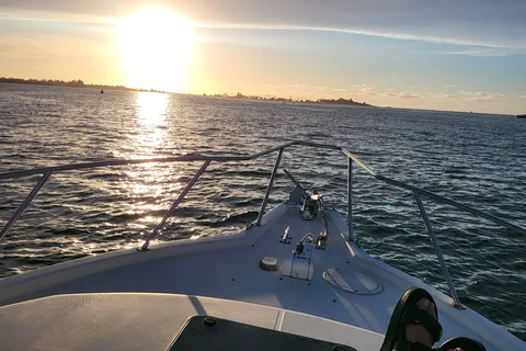 • Party Boat San Juan Sunset Cruise II | Drink & Snack •