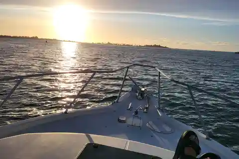 • Party Boat San Juan Sunset Cruise II | Dryck & snacks •