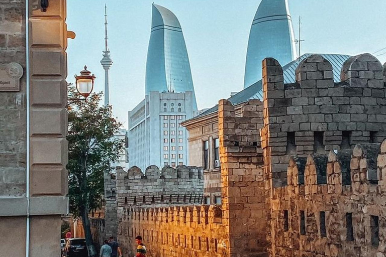 Baku: Old City Guided Walking Tour Baku Old City with professional guide group & private tour