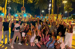 Barcelonas Party-Tour Nr. 1 bei Nacht: Bars & VIP-Club-Pass