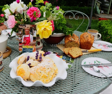 Galway: Irish Coffee & Traditional Apple Pie Class