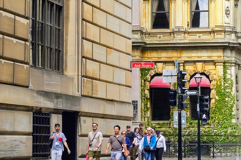 Montreal: Dark History Walking Tour in Old Montreal