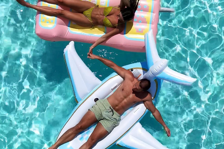 Zanzibar: Float Photoshoot on Kendwa Beach