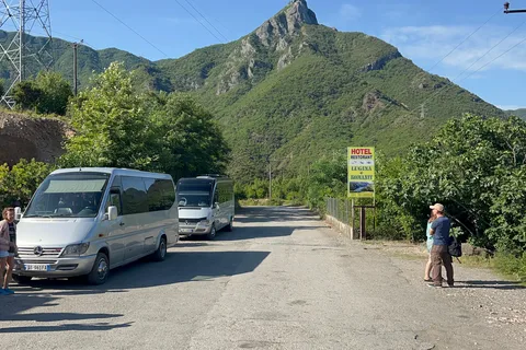 Shkoder: Transfers nach Valbona/Theth/Shala River. Beide Wege.