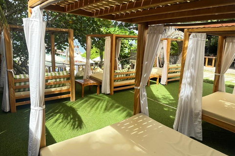 Cartagena: Rosario Islands Mantas Beach Club by Boat & Lunch VIP Beach Bed Experience