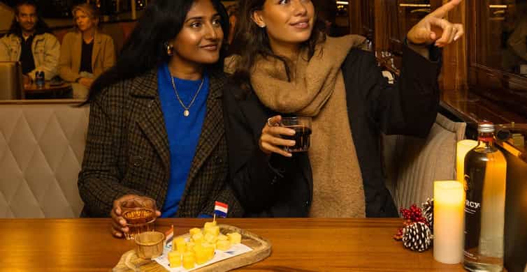 Amsterdam: Classic Saloon Boat Cruise with Cheese & Wine photo 10