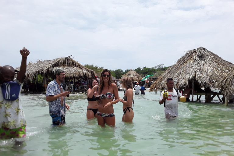 Carthagène : excursion de 4 îles + Plancton + DéjeunerCarthagène : excursion d'une journée sur 4 îles + Plancton + Déjeuner