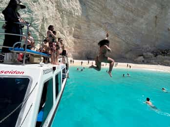 Zakynthos: Glass-Bottom Boat to Navagio, Caves & White Beach