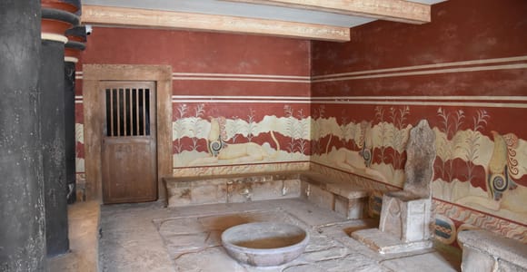 Heraklion: Private Knossos & Archaeological Museum Tour