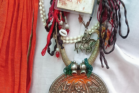 探索灵性主义与社会人类学