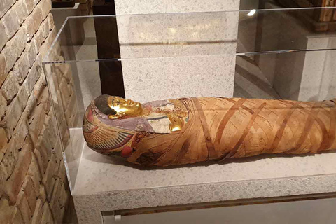 Tour privato delle piramidi di Giza, del museo delle mummie e del bazarTour privato