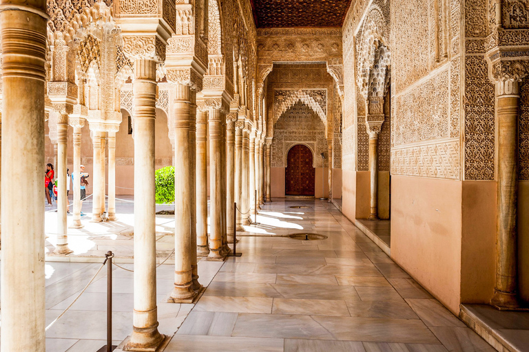 Granada: Alhambra and Nasrid Palaces Entry Ticket