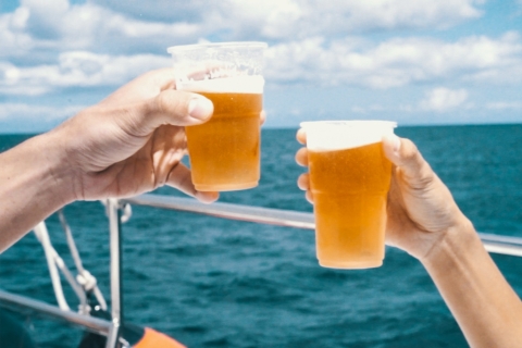 Lanzarote: crucero de 2 horas al atardecer por la costa con bebida