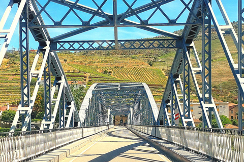 Douro Valley: Private Wine Tour with Lunch