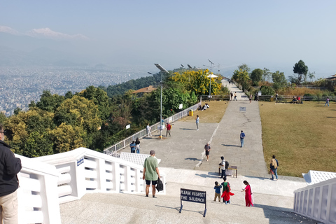 Nepal 5 Day: Pokhara City Tour, Paragliding & Himalayan Hike