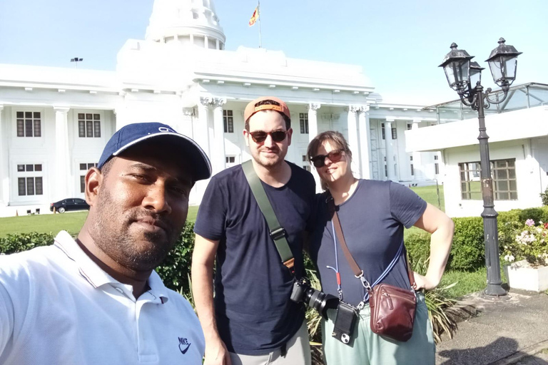 Colombo : Visite de la ville en Tuk Tuk le matin ou le soir et ramassage libre