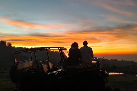 Mount Merapi Jeep Sunset & Lava Flow Night Tour with Pickup