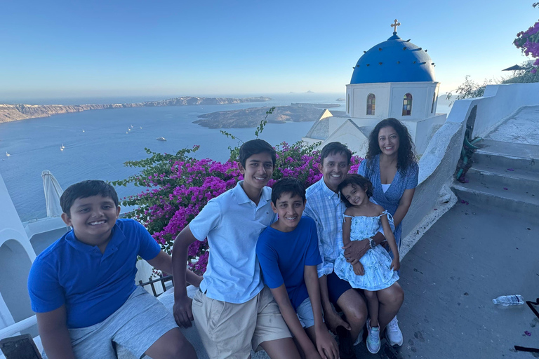 Experiencia privada en Santorini con un conductor-guía localTour privado de 4 horas por Santorini con tu conductor-guía