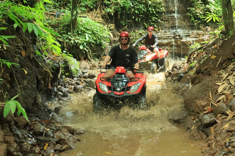 Paseo en quad por Ubud y Tubing por el río con cascada y cañón ocultosPaseo en quad individual