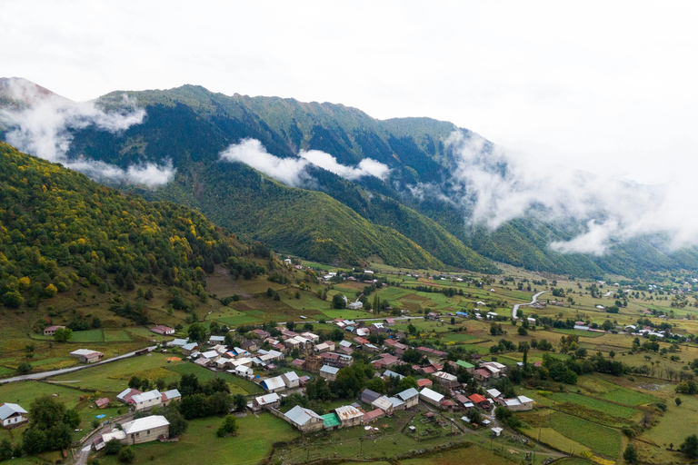 Vanuit Tbilisi: 4-daagse rondleiding met gids door Svaneti hoogtepunten