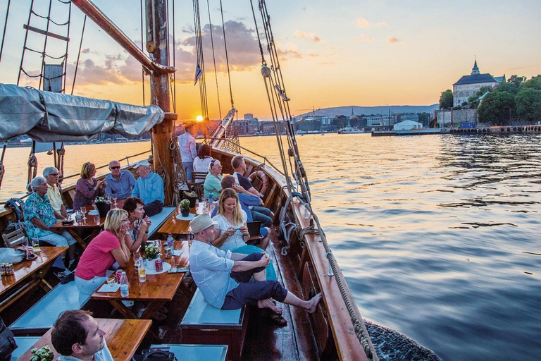 Oslo: Fjord-Minikreuzfahrt mit dem Holzsegelschiff