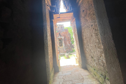 Hoi An: My Son Sanctuary Guided Tour with Lunch & Boat Trip Hoi an : My Son Sanctuary Guided tour. Lunch. boat trip