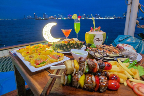 Pattaya: Floating Cafe & Optional Squid Fishing