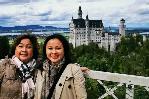 Munich: Neuschwanstein by Bus with Alpine Bike Ride & Swim
