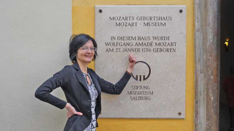 Salzburg: Mozart Tour & Stadtrundfahrt mit Verkostung