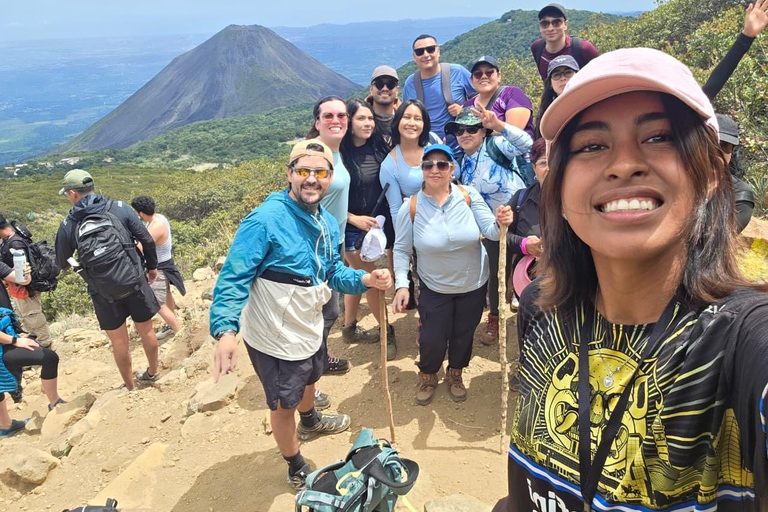2-Day Tour: Santa Ana Volcano, Coatepeque & Ruta de flores