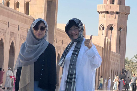 Muscat 3-Hour City Tour: Visit Mosque, Opera & Mutrah Souq