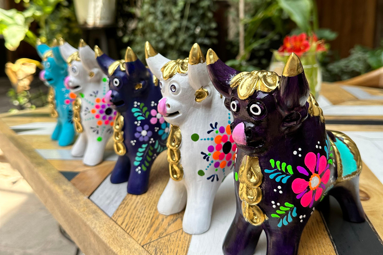 Cusco: Paint your own craft | Torito de Pucará | Andean Llama Cusco: Paint your own handicraft | Torito de Pucará | Andean llama