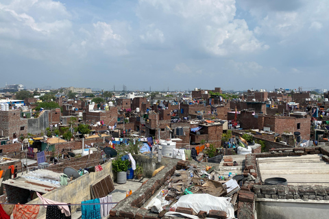 Nova Délhi: Tour guiado pela favela de Sanjay ColonyNova Délhi: Visita guiada à favela de Sanjay Colony com chá