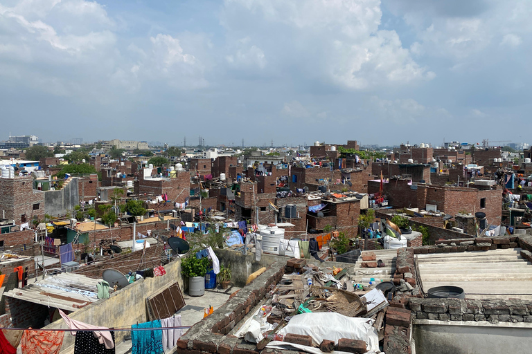 Nova Délhi: Tour guiado pela favela de Sanjay ColonyNova Délhi: Visita guiada à favela de Sanjay Colony com chá